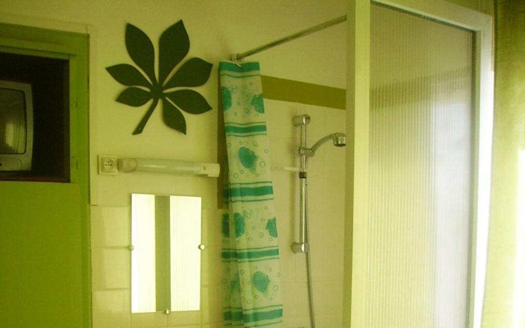 Rex Hotel Maubeuge Rom bilde